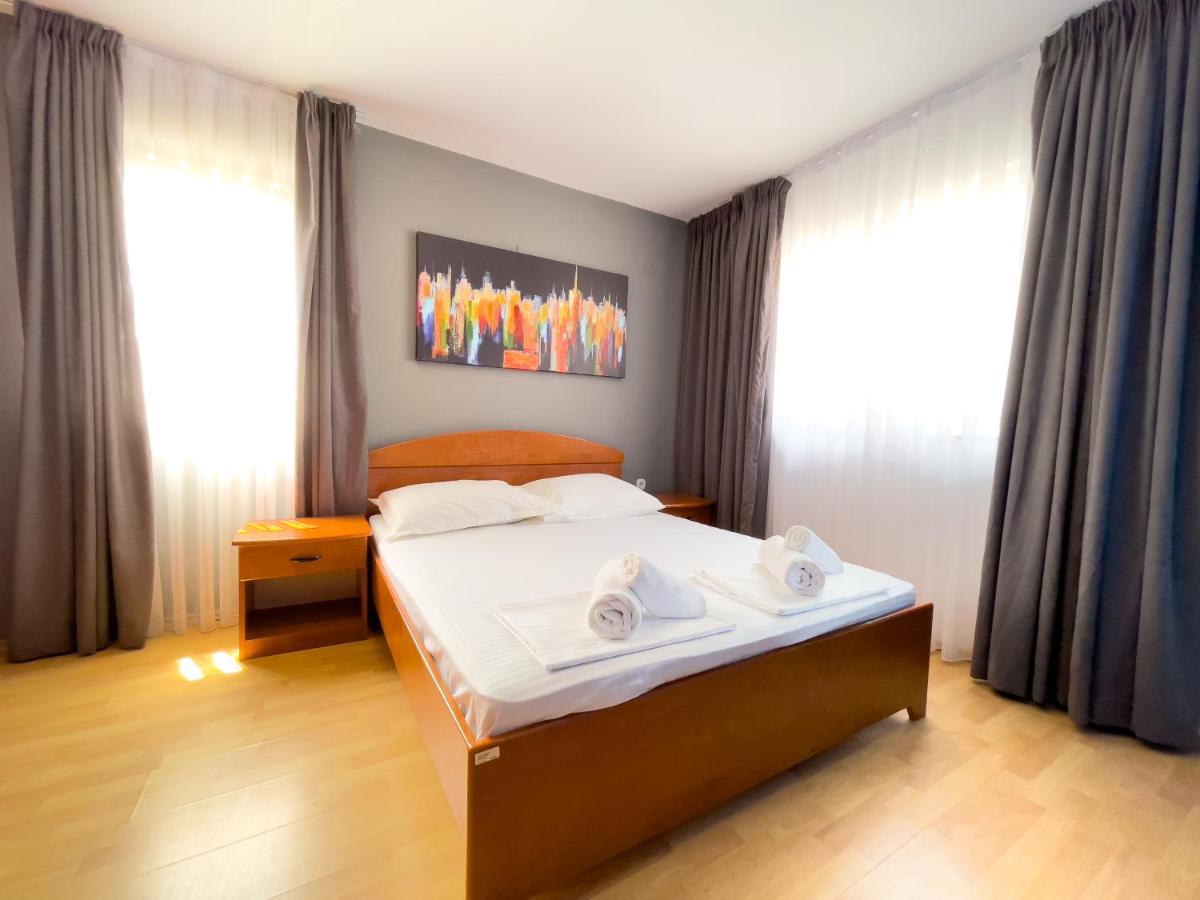 Grand - Premium Rooms & Apartments Selce Exterior foto